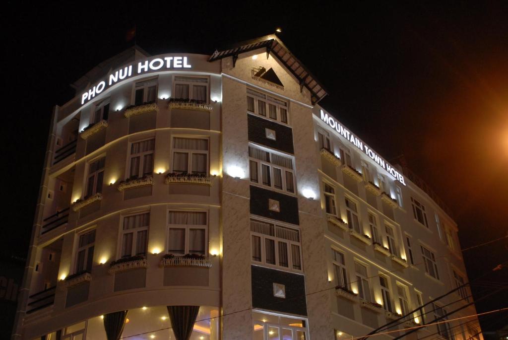 Mountain Town Hotel ดาลัด ภายนอก รูปภาพ