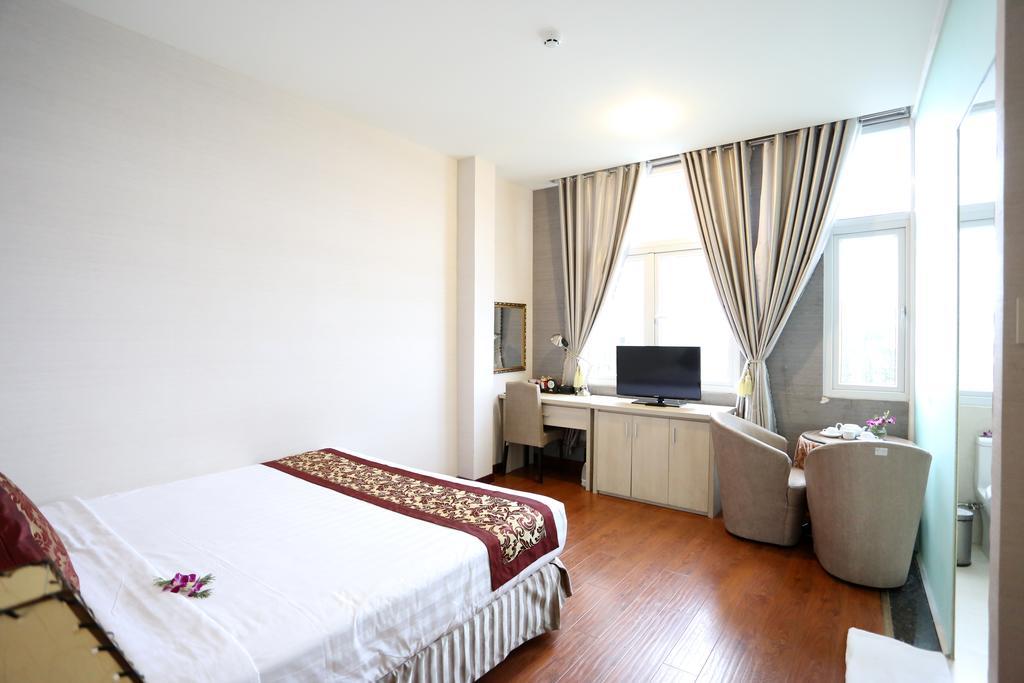 Mountain Town Hotel ดาลัด ภายนอก รูปภาพ