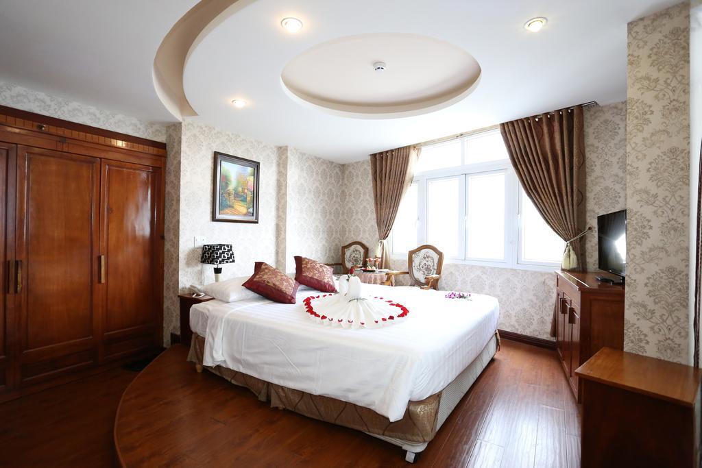 Mountain Town Hotel ดาลัด ภายนอก รูปภาพ