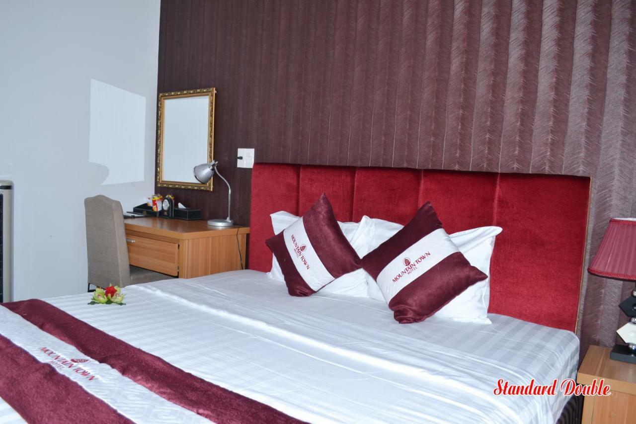 Mountain Town Hotel ดาลัด ภายนอก รูปภาพ